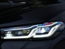 BMW Řada 5 530d xD M-SPORT LASER 2xPNEU - 39