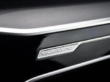 Audi A6 55TFSIe Q S-LINE 5L-ZÁRUKA 1M - 44