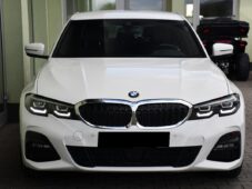BMW Řada 3 320d xD M-SPORT ČR - 8