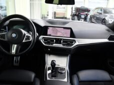 BMW Řada 3 320d xD M-SPORT ČR - 4