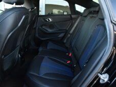 BMW Řada 2 218d M-SPORT HUD 1M ČR - 18