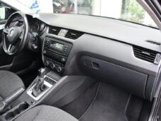 Škoda Octavia 1,6TDi DSG - 17