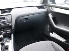 Škoda Octavia 1,6TDi DSG - 6