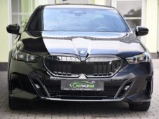 BMW i5 xDrive40 MSPORT B&W HUD TAŽNÉ - 8