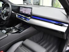 BMW i5 xDrive40 MSPORT B&W HUD TAŽNÉ - 19