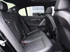 BMW i5 xDrive40 MSPORT B&W HUD TAŽNÉ - 21