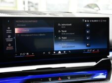 BMW i5 xDrive40 MSPORT B&W HUD TAŽNÉ - 31