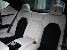 Maserati GranTurismo SPORT 4.7 V8 MC CARBON ČR - 19