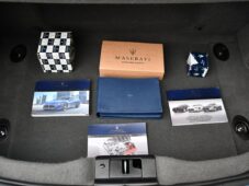 Maserati GranTurismo SPORT 4.7 V8 MC CARBON ČR - 34