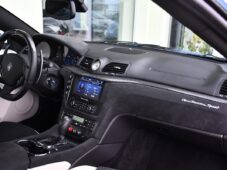 Maserati GranTurismo SPORT 4.7 V8 MC CARBON ČR - 16