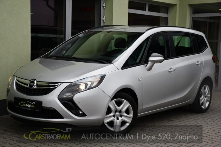 Opel Zafira TOURER 1.4T PO ROZVODECH 7MÍST - 1