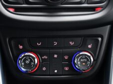 Opel Zafira TOURER 1.4T PO ROZVODECH 7MÍST - 25