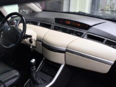 Renault Avantime 2.0 16V 120kW TURBO PANO TAŽNÉ - 16