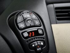 Renault Avantime 2.0 16V 120kW TURBO PANO TAŽNÉ - 23