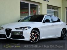 Alfa Romeo Giulia 2.0Turbo206kW AT8-Q4 Veloce - 0