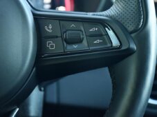 Alfa Romeo Giulia 2.0Turbo206kW AT8-Q4 Veloce - 29