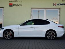 Alfa Romeo Giulia 2.0Turbo206kW AT8-Q4 Veloce - 1