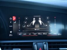 Alfa Romeo Giulia 2.0Turbo206kW AT8-Q4 Veloce - 39