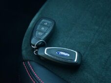 Ford Kuga 2.5 HEV AWD ST-Line ČR ZÁRUKA - 35