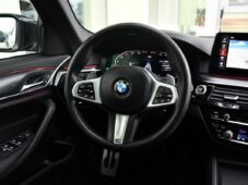 BMW Řada 5 530d xD M-SPORT LASER - 5