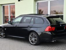 BMW Řada 3 330d xDrive M-PAKET PANO A/T - 2