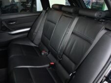 BMW Řada 3 330d xDrive M-PAKET PANO A/T - 19