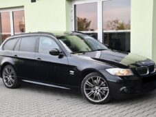 BMW Řada 3 330d xDrive M-PAKET PANO A/T - 1