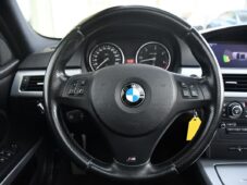 BMW Řada 3 330d xDrive M-PAKET PANO A/T - 22