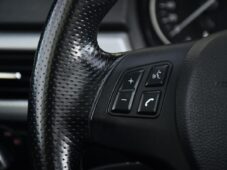 BMW Řada 3 330d xDrive M-PAKET PANO A/T - 23