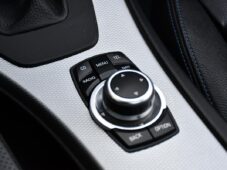 BMW Řada 3 330d xDrive M-PAKET PANO A/T - 25