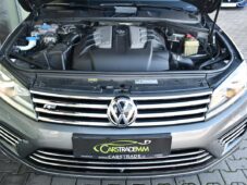 Volkswagen Touareg 3.0TDi V6 R-LINE 4M ACC TAŽNÉ - 44
