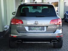 Volkswagen Touareg 3.0TDi V6 R-LINE 4M ACC TAŽNÉ - 9