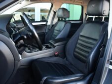 Volkswagen Touareg 3.0TDi V6 R-LINE 4M ACC TAŽNÉ - 12