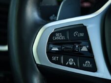 BMW X5 xDrive30d M-SPORT HUD ACC PANO - 23