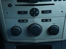 Opel Zafira 1.9CDTi 88kW 7.MÍST TAŽNÉ - 26