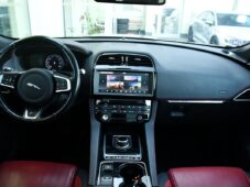 Jaguar F-Pace 20d AWD PANO 2XKOLA - 5