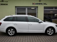 Škoda Octavia 2.0TDi STYLE+ 4X4 ACC DSG - 11