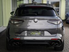 Alfa Romeo Stelvio 2.9 V6 Bi-T 382kW QUADRIFOGLIO - 9