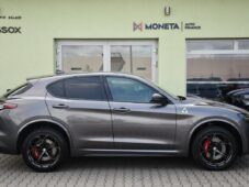 Alfa Romeo Stelvio 2.9 V6 Bi-T 382kW QUADRIFOGLIO - 11