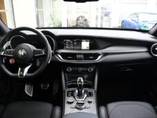 Alfa Romeo Stelvio 2.9 V6 Bi-T 382kW QUADRIFOGLIO - 4