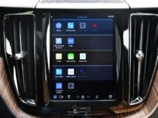 Volvo XC60 T8 RECHARGE AWD REZERVACE - 36