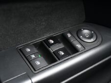 Opel Astra 1.6i 77kW KLIMA XENON - 22