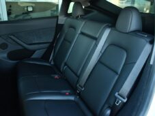 Tesla Model Y RWD PANO 35tis.KM - 19