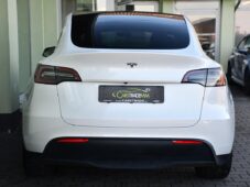 Tesla Model Y RWD PANO 35tis.KM - 9