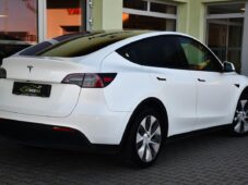 Tesla Model Y RWD PANO 35tis.KM - 3