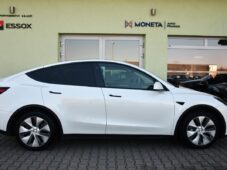 Tesla Model Y RWD PANO 35tis.KM - 11