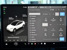 Tesla Model Y RWD PANO 35tis.KM - 31