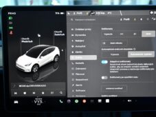 Tesla Model Y RWD PANO 35tis.KM - 34