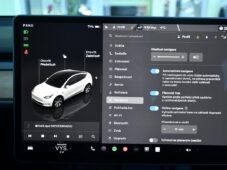 Tesla Model Y RWD PANO 35tis.KM - 37