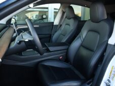 Tesla Model Y RWD PANO 35tis.KM - 13